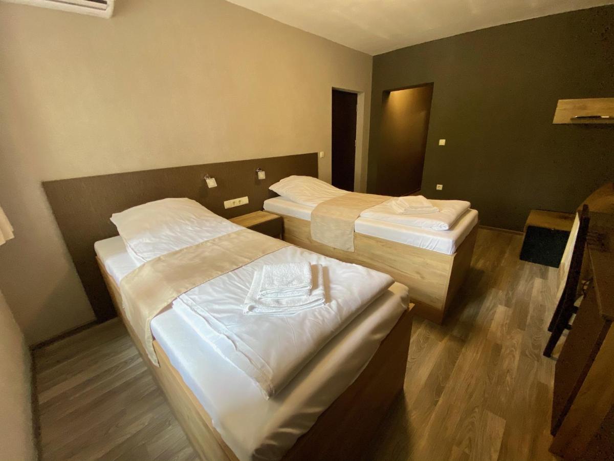 Tryavna Lake Hotel & Spa エクステリア 写真