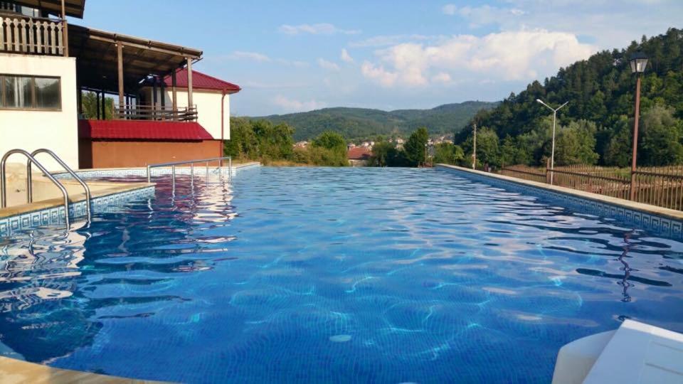 Tryavna Lake Hotel & Spa エクステリア 写真