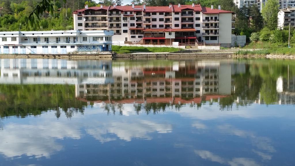 Tryavna Lake Hotel & Spa エクステリア 写真