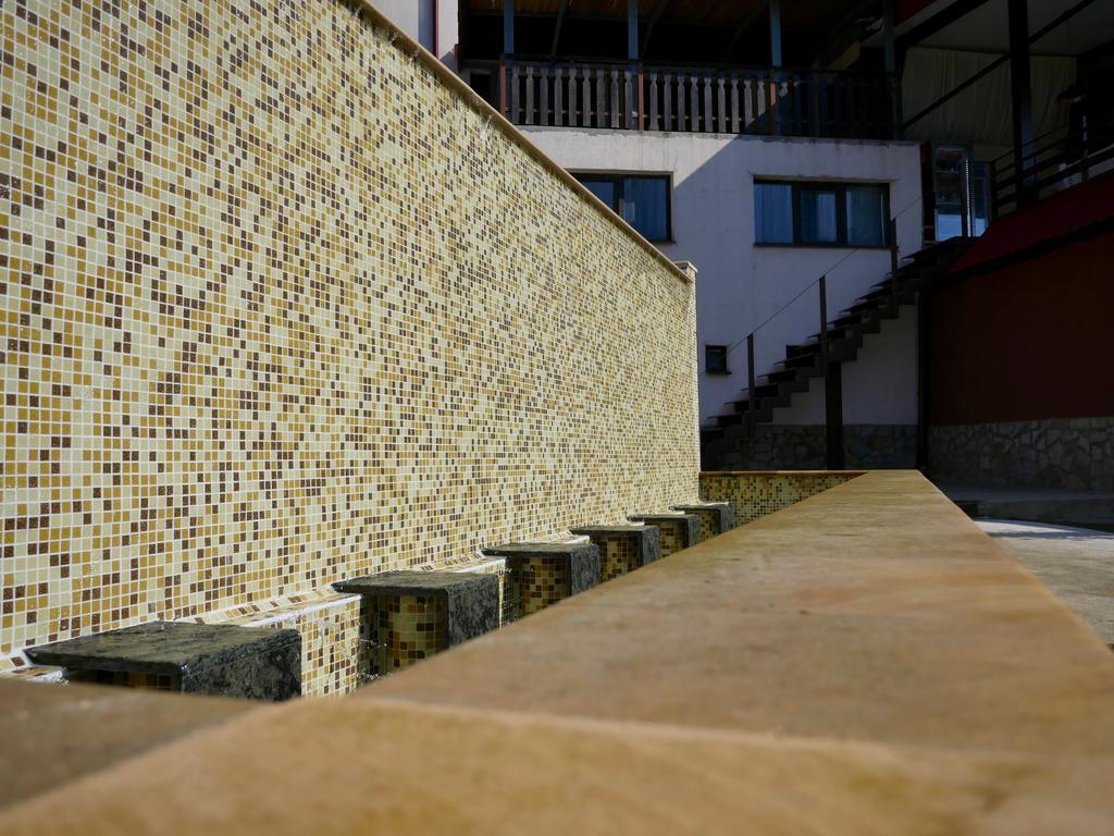 Tryavna Lake Hotel & Spa エクステリア 写真